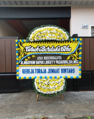 Papan Bunga Duka di 17 Ilir