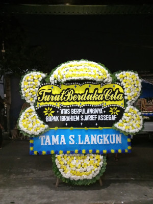 Papan Bunga Duka di 17 Ilir
